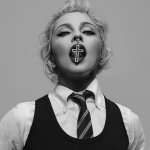 Madonna feat. Nicki Minaj - Bitch I'm Madonna (Diplo Original Remix)